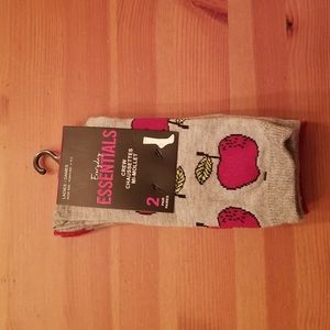 Adorable fall apple socks!